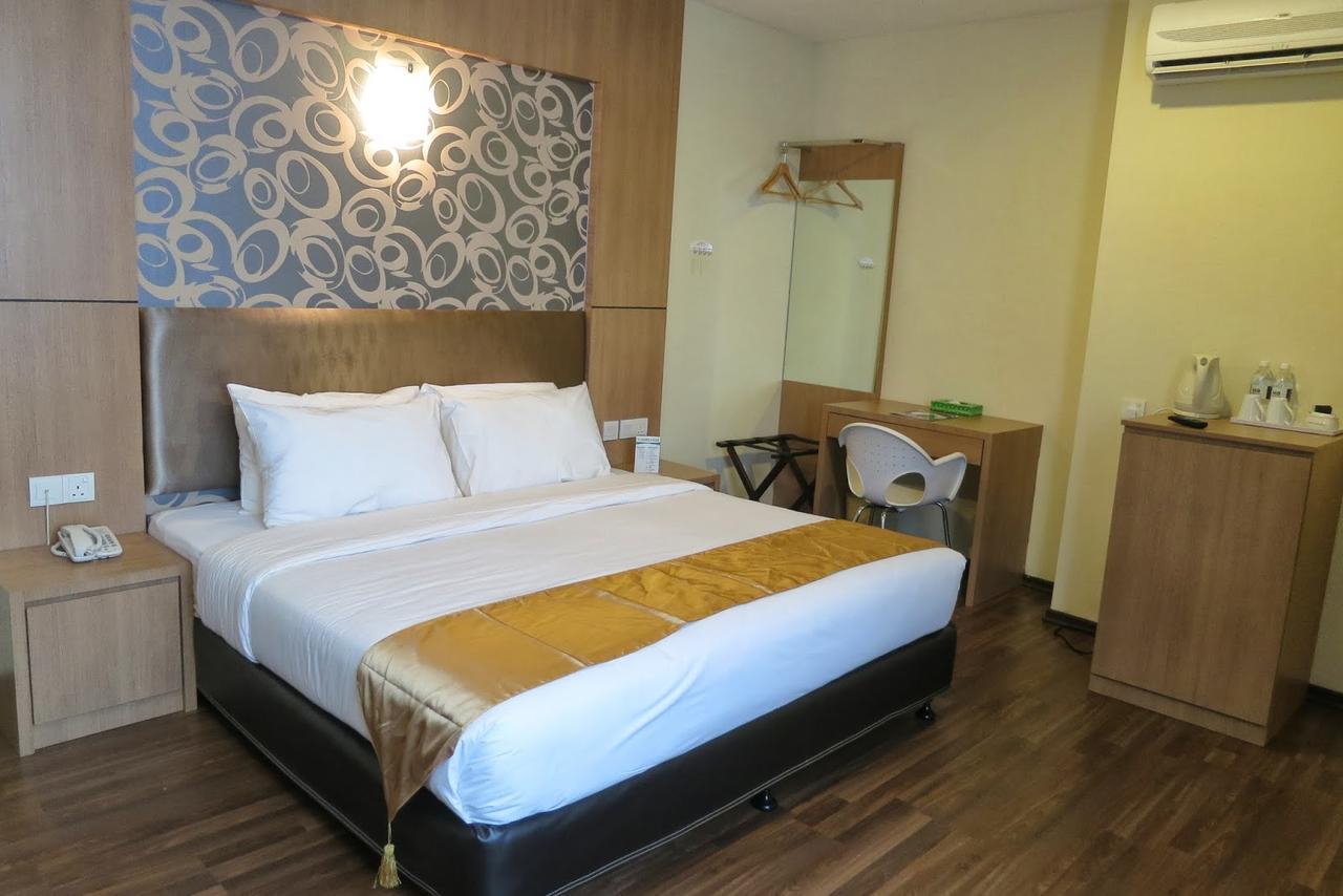 Baguss City Hotel Johor Bahru Exterior photo