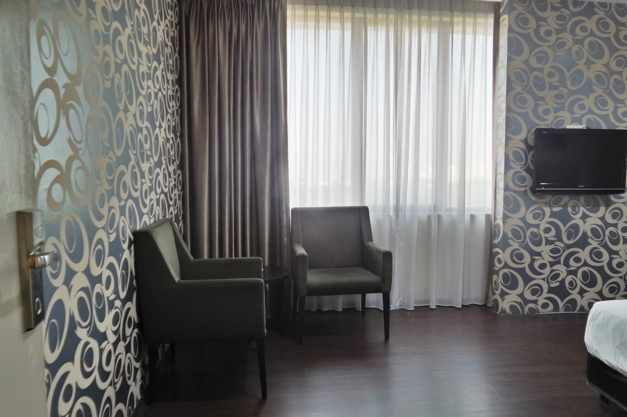 Baguss City Hotel Johor Bahru Exterior photo